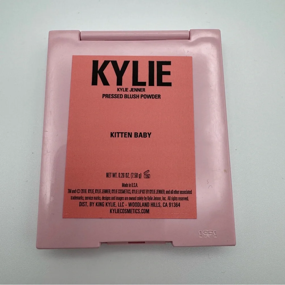 Kylie Jenner Pressed Blush Powder in Kitten Baby 0.26 oz Light Peach Vegan Clean